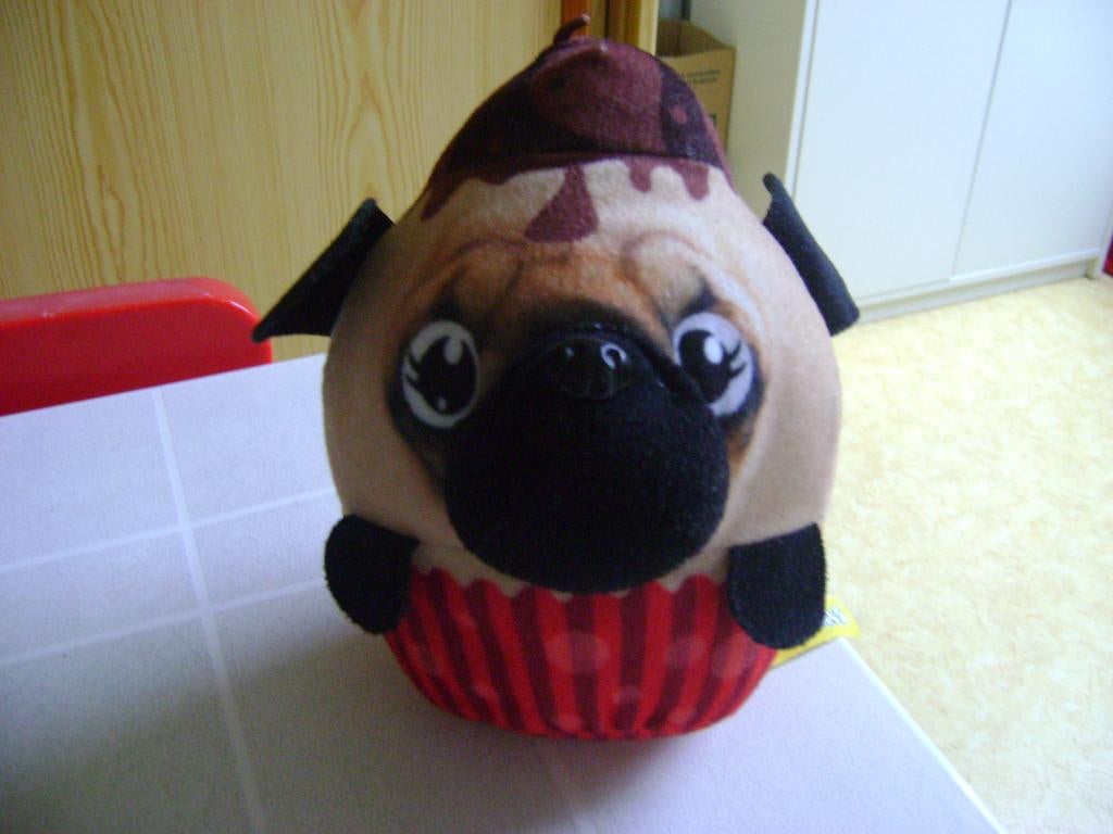 pluche hond van bananas met pet en lus van 25cm, Zo goed als nieuw, Middelgroot (20 tot 80 cm), Meerkleurig, Wasbaar