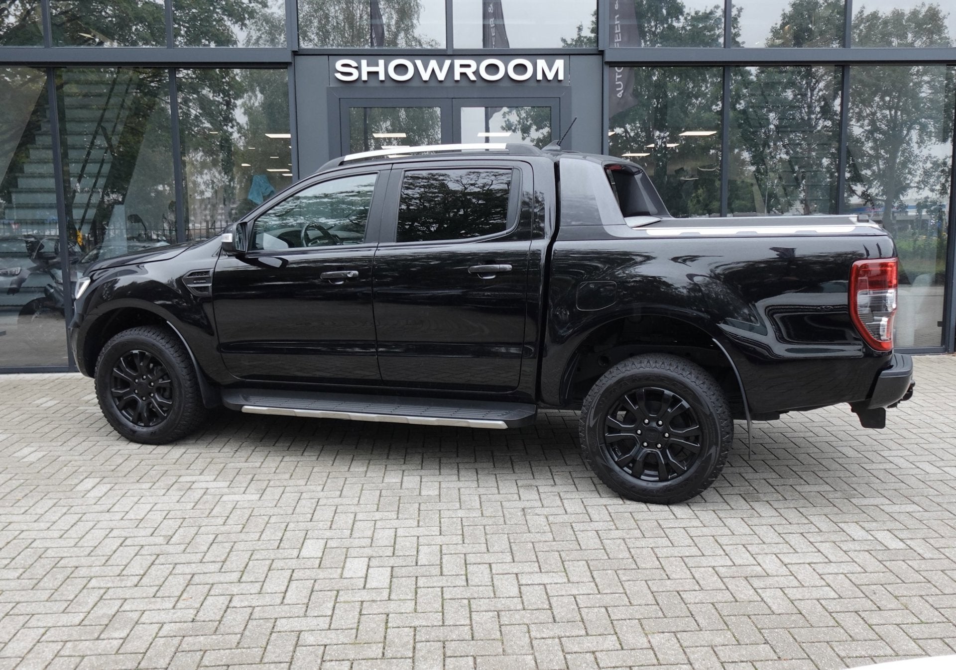Ford Ranger 2.0 TDCI CAM PDC KEYLESS, Auto's, Automaat, Dealer onderhouden, Stof, Gebruikt