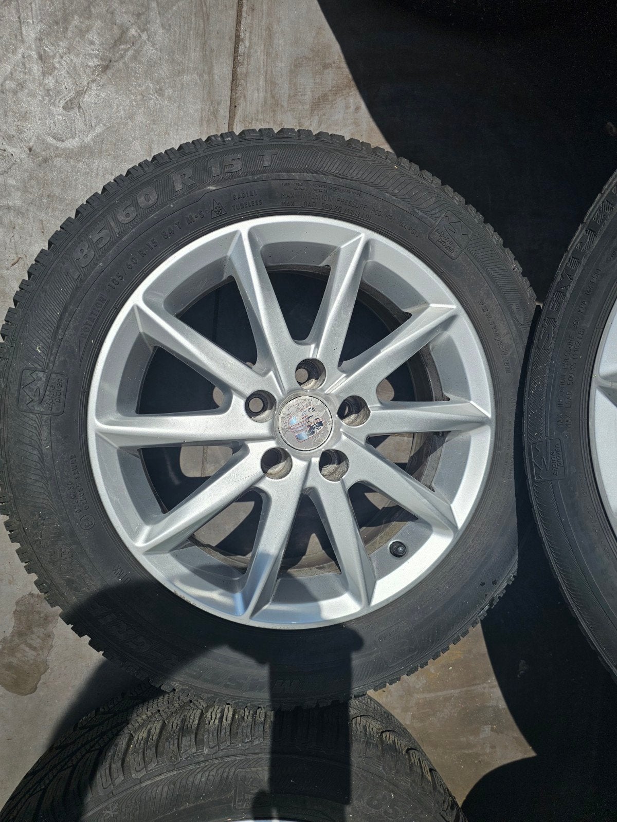 Seat ibiza 15 inch Originele velgen met winterbanden, Ophalen of Verzenden