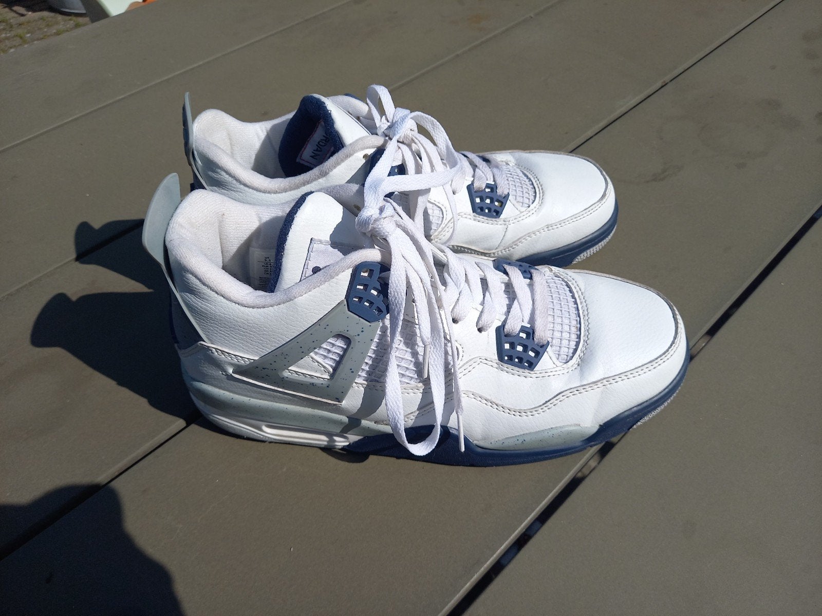Jordan Air 4 Retro Sneakers 42-43 - Wit/Blauw/Grijs, Wit, Ophalen of Verzenden, Jordan, Sneakers of Gympen