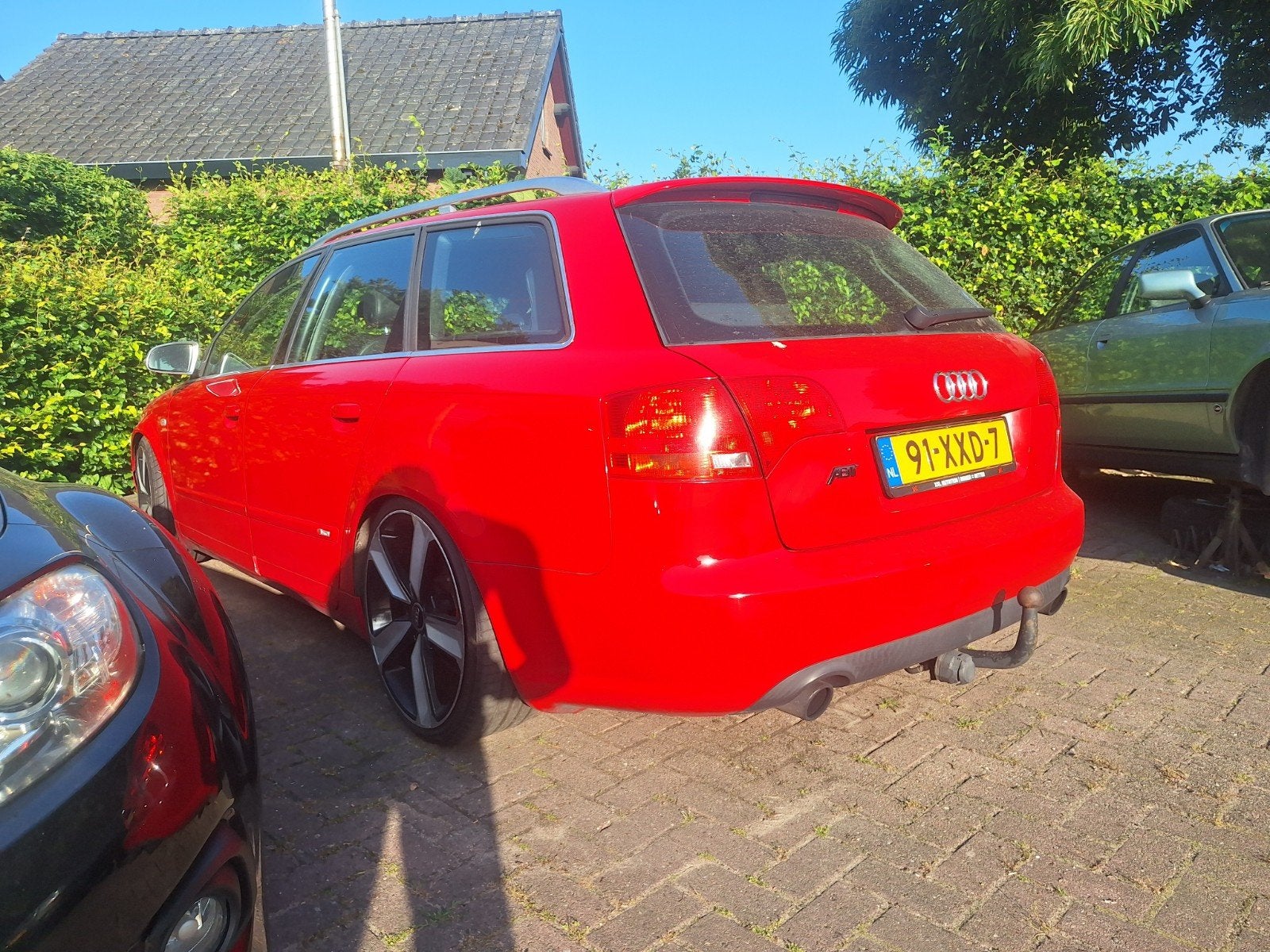 Audi A4 avant Quattro ABT rood, 1610 kg, Zwart, 1984 cc, 10 km/l