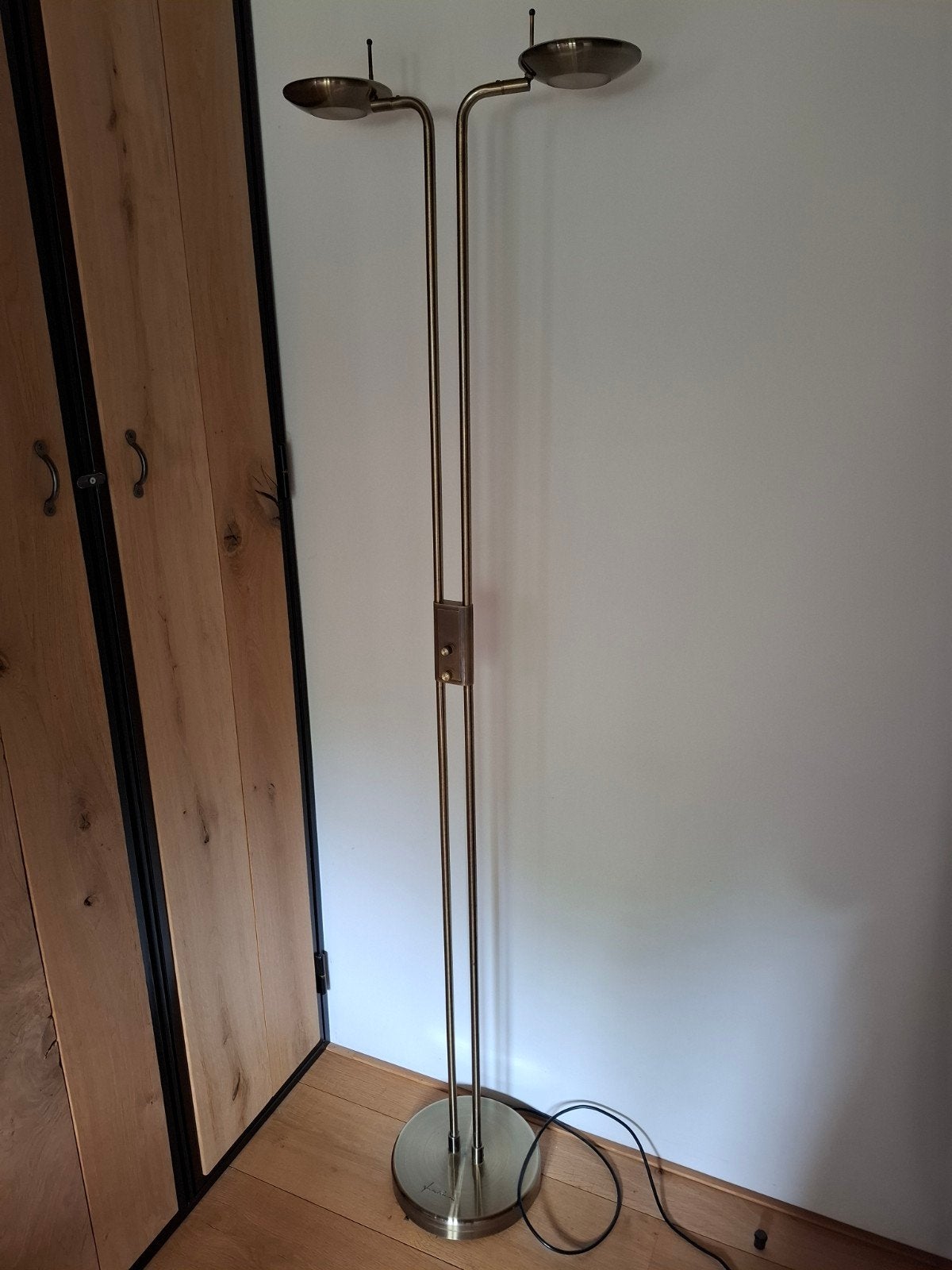 Staande messing lamp van Jan des Bouvrie, Ophalen, 150 tot 200 cm