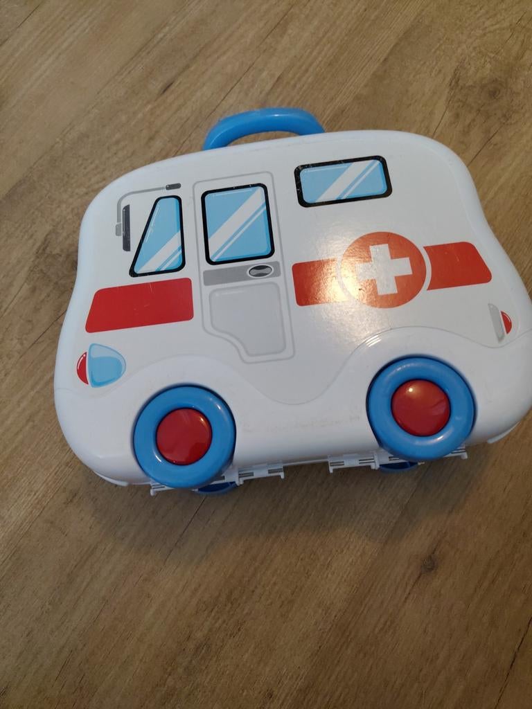 Dokterskoffer ambulance speelset, Ophalen