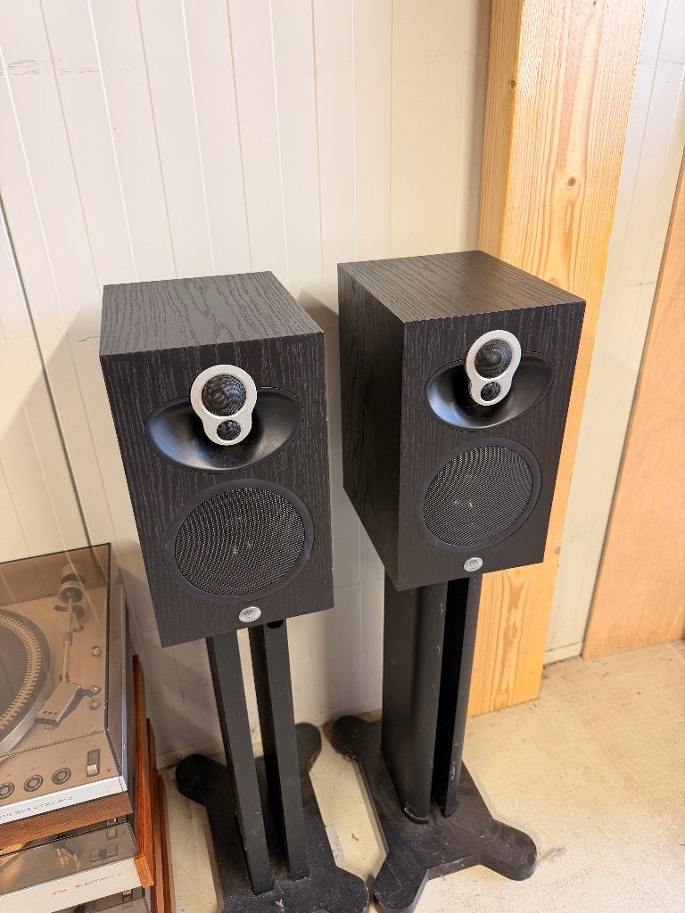 Linn Majik 109, Gebruikt, Ophalen of Verzenden, Boekenplank luidspreker, 150 watt of meer