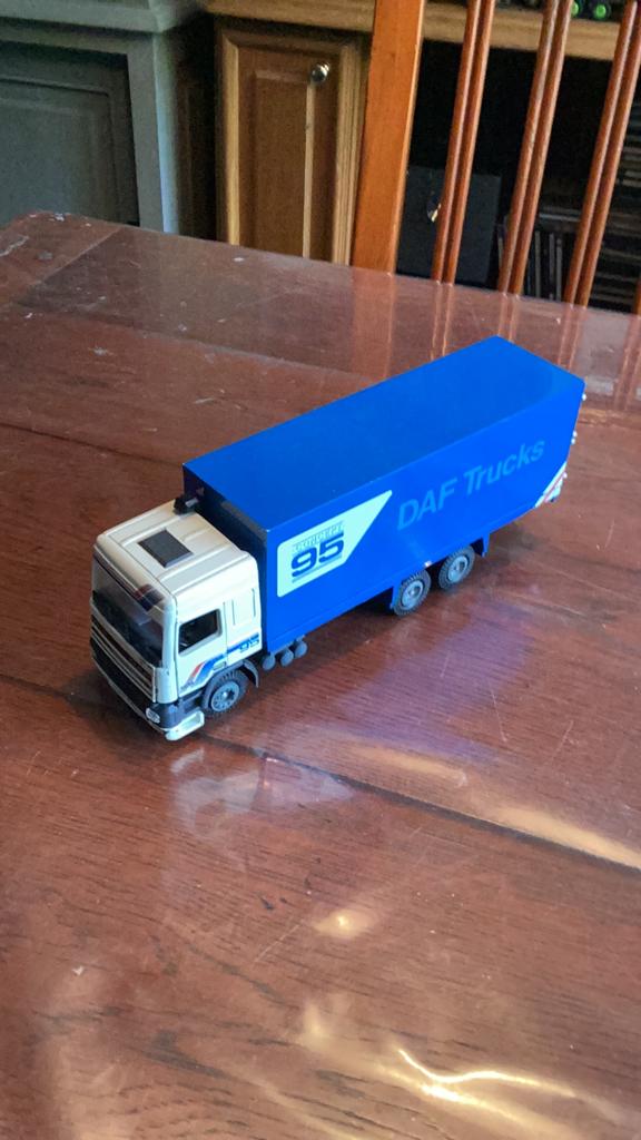 Tekno Daf 95 bakwagen, Hobby en Vrije tijd, Modelauto's | 1:50, Ophalen of Verzenden, Zo goed als nieuw, Bus of Vrachtwagen, Tekno