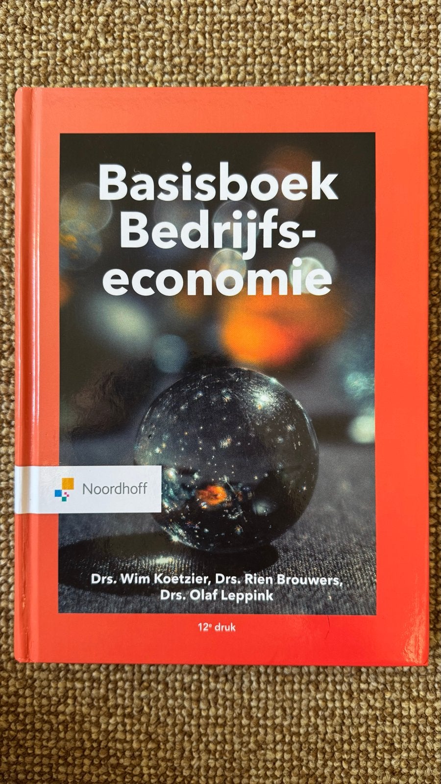 Basisboek Bedrijfseconomie - 12e druk, Boeken, Ophalen of Verzenden, Gamma, Zo goed als nieuw, HBO