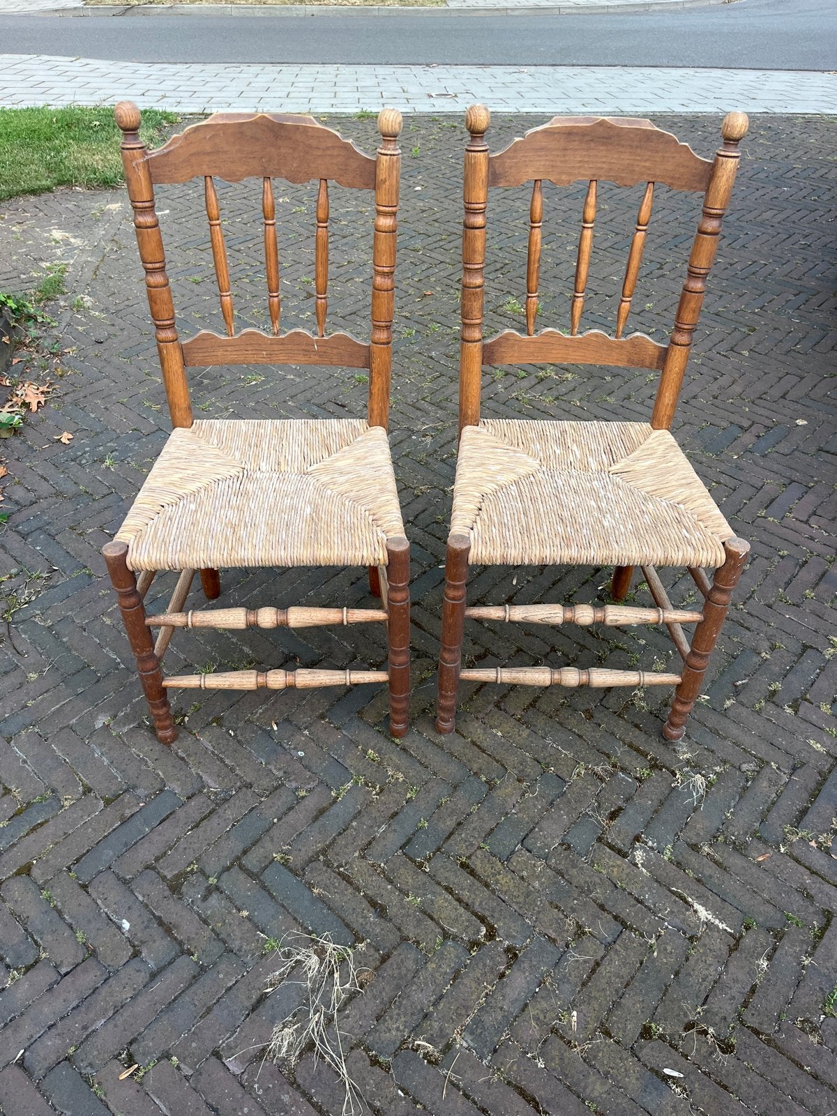 Set van 2 rustieke houten stoelen met rieten zitting, Ophalen
