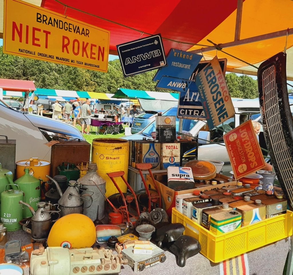 Huis vol vintage heeft veel oude garage olieblikken te koop!, Verzamelen, Ophalen of Verzenden, Gebruikt, Overige, Overige merken