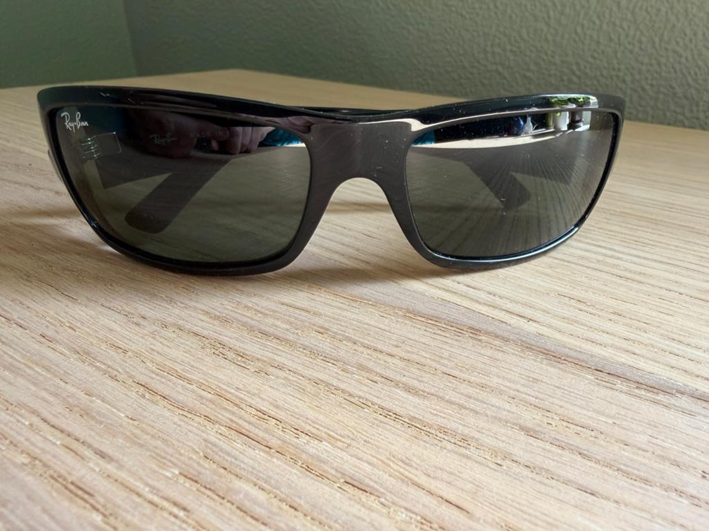 Ray ban zonnebril, Ophalen of Verzenden, Zo goed als nieuw, Ray-Ban