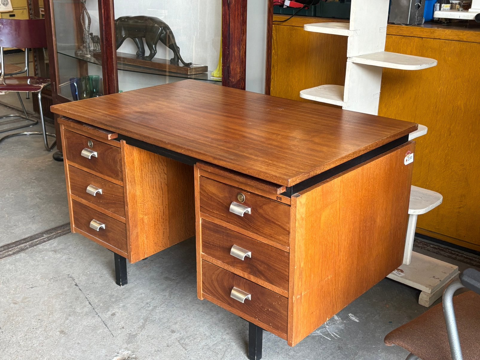 Vintage teakhouten bureau, Huis en Inrichting, Bureaus, Ophalen, Gebruikt, Hout