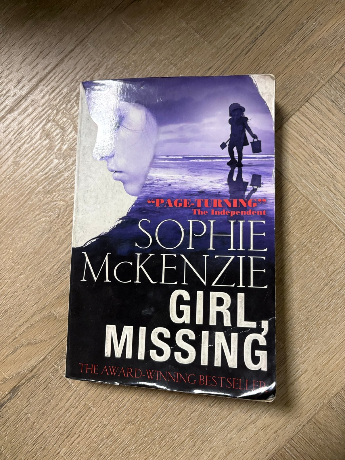 Girl, Missing - Sophie McKenzie (Engels), Ophalen of Verzenden, Gelezen, Wereld overig