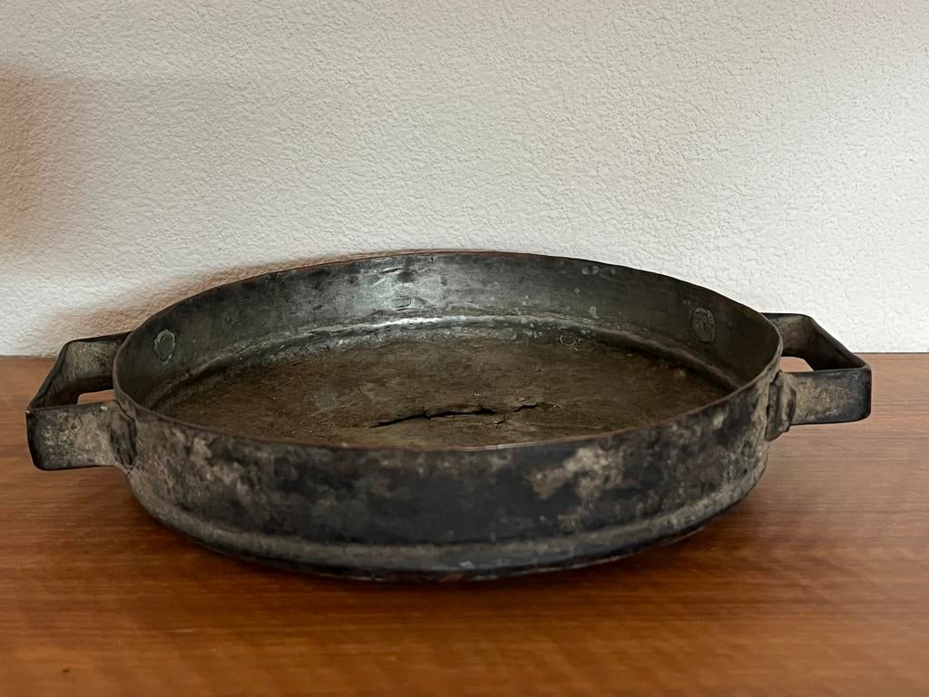 Oude koperen pan met twee handvaten - Bodemvondst, Ophalen of Verzenden, Koper