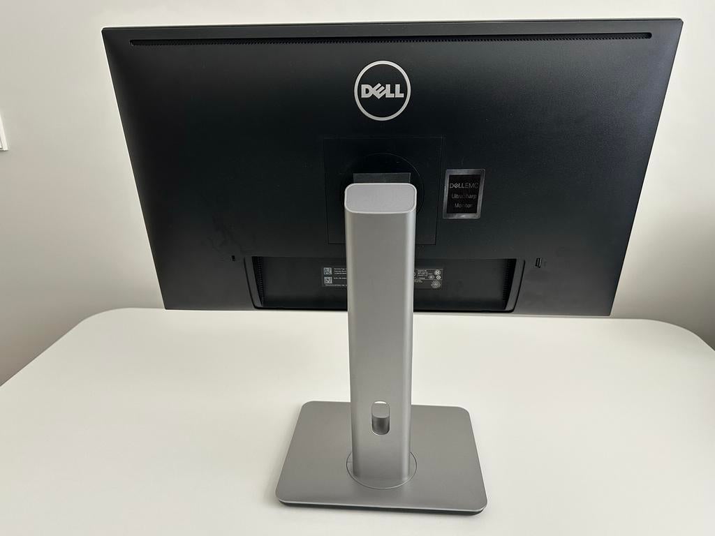 Dell UltraSharp U2515H 25 inch QHD Monitor, Ophalen, Gebruikt, IPS, In hoogte verstelbaar