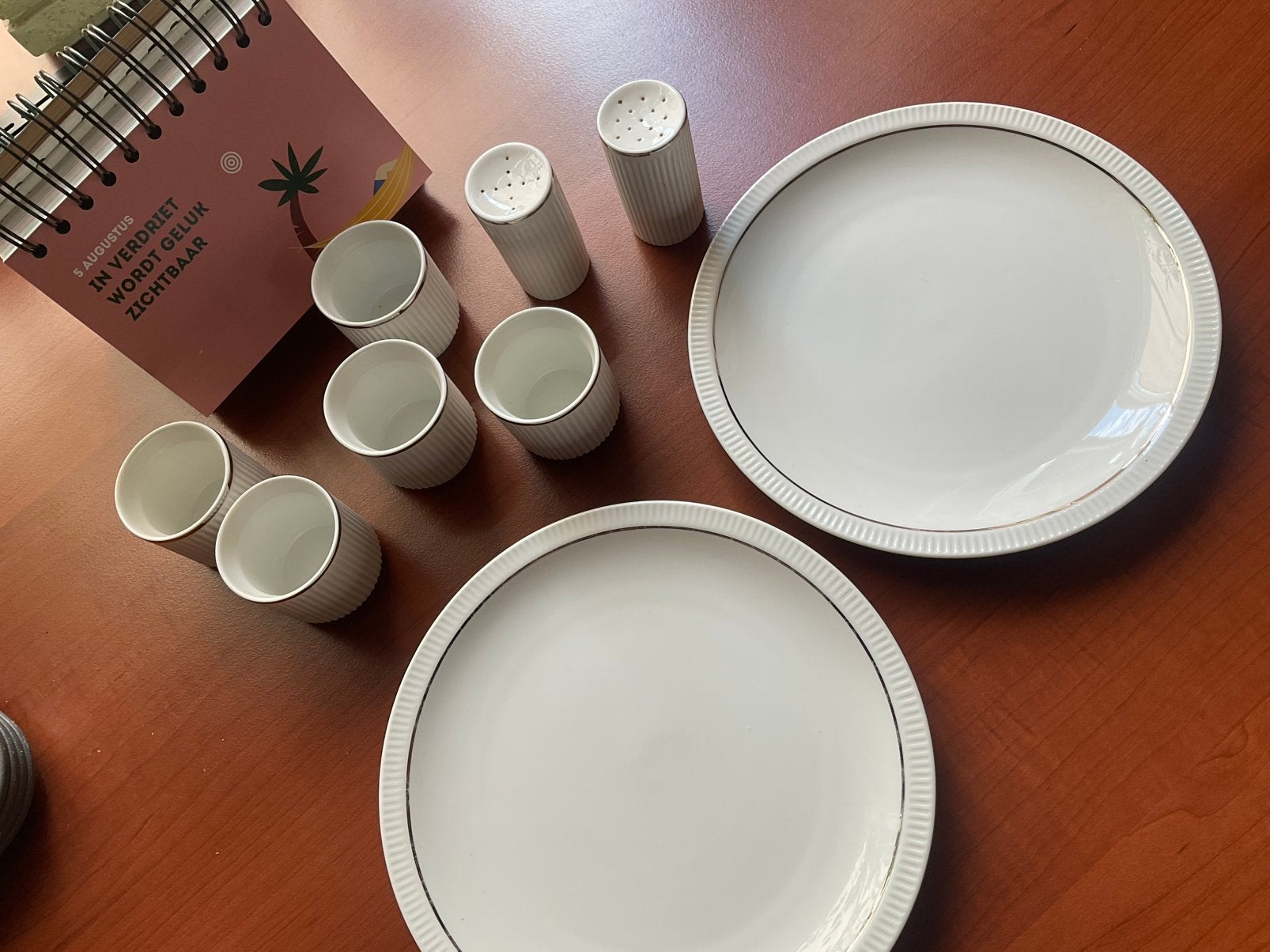 Arzberg cannelee /royalporcelain/zilveren biesje TG Ceramics, Ophalen of Verzenden, Zo goed als nieuw, Bord(en), Overige stijlen