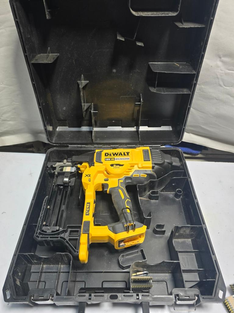 DeWalt krammentacker DCFS950, Ophalen of Verzenden, Dewalt, N.v.t, N.v.t