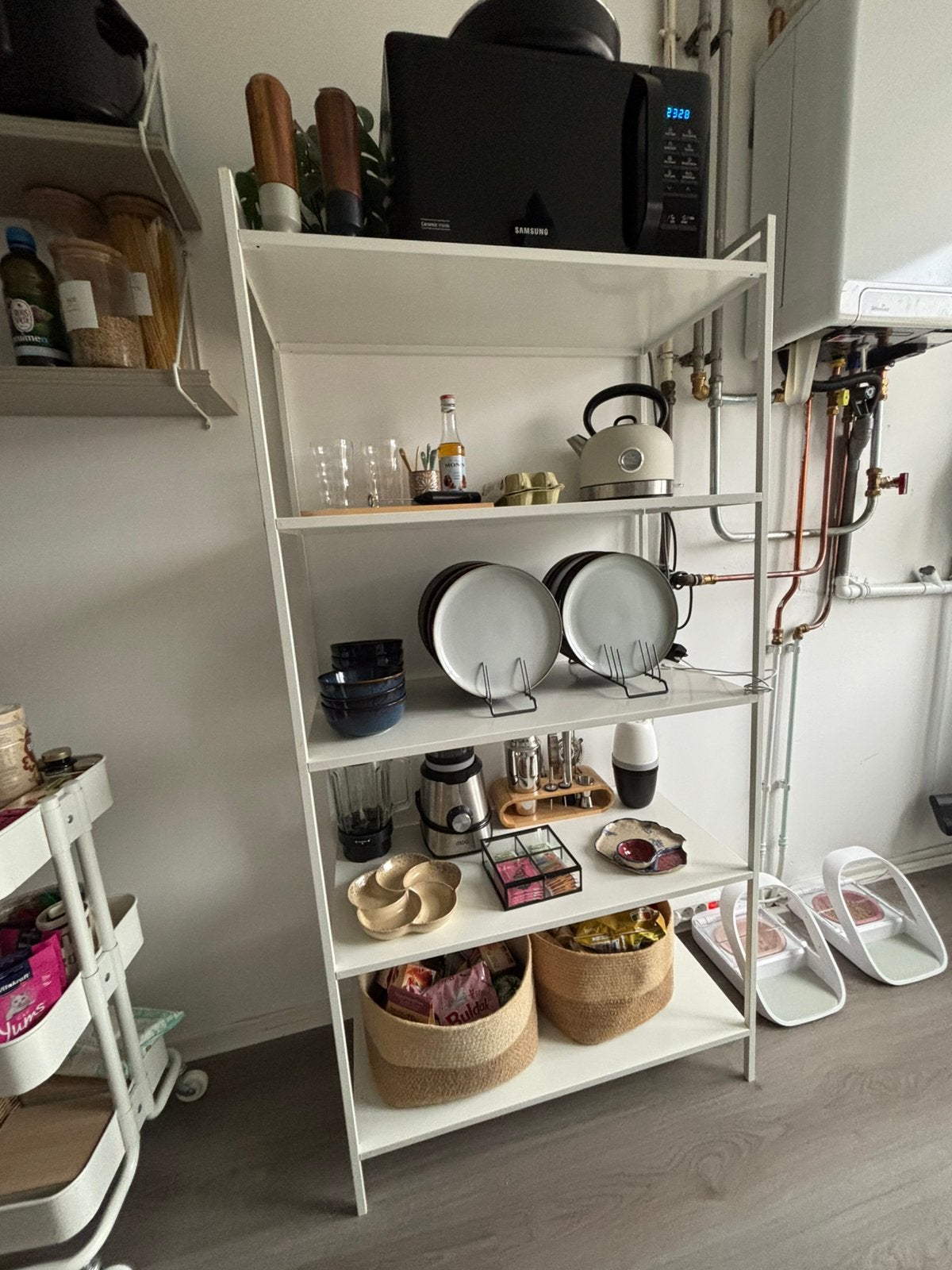 Witte open stellingkast van ikea, Ophalen, Zo goed als nieuw