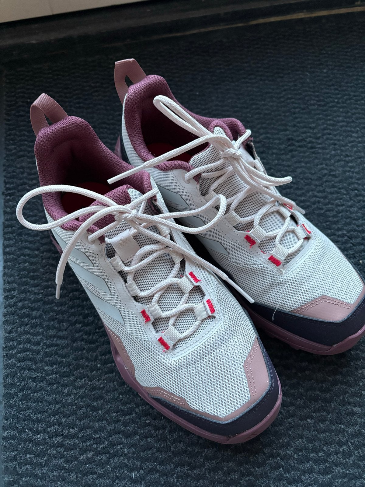 Adidas Terrex wandelschoenen - Zo goed als nieuw, Ophalen of Verzenden, Zo goed als nieuw, Overige kleuren, Wandelschoenen