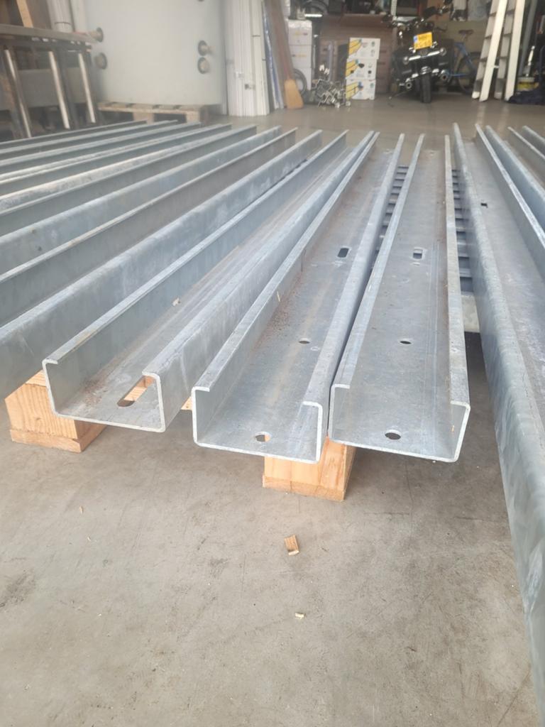 Zware Gegalvaniseerde Stalen U-profielen, Doe-het-zelf en Verbouw, Hout en Planken, Ophalen of Verzenden, 50 mm of meer, Balk