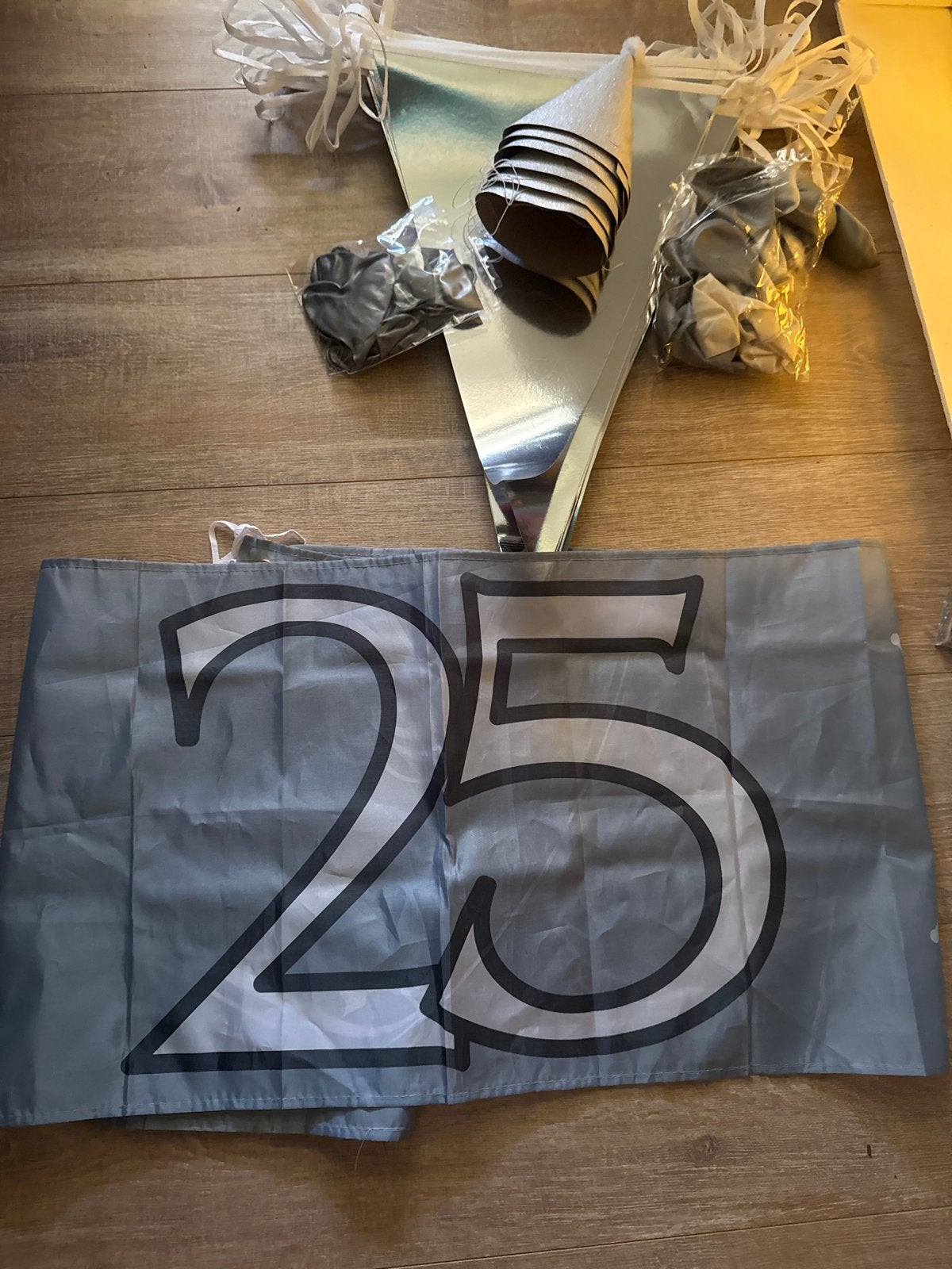 Feestversiering 25 jaar getrouwd, banner vlaggenlijn, ballon, Ophalen of Verzenden, Gebruikt, Versiering, Geboorte of Huwelijk