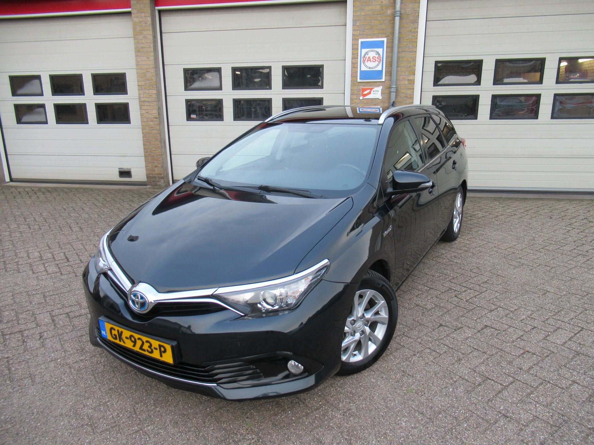 Toyota Auris Touring Sports 1.8 Hybrid Lease (bj 2015), Gebruikt, Euro 6, Origineel Nederlands, Hybride Elektrisch/Benzine