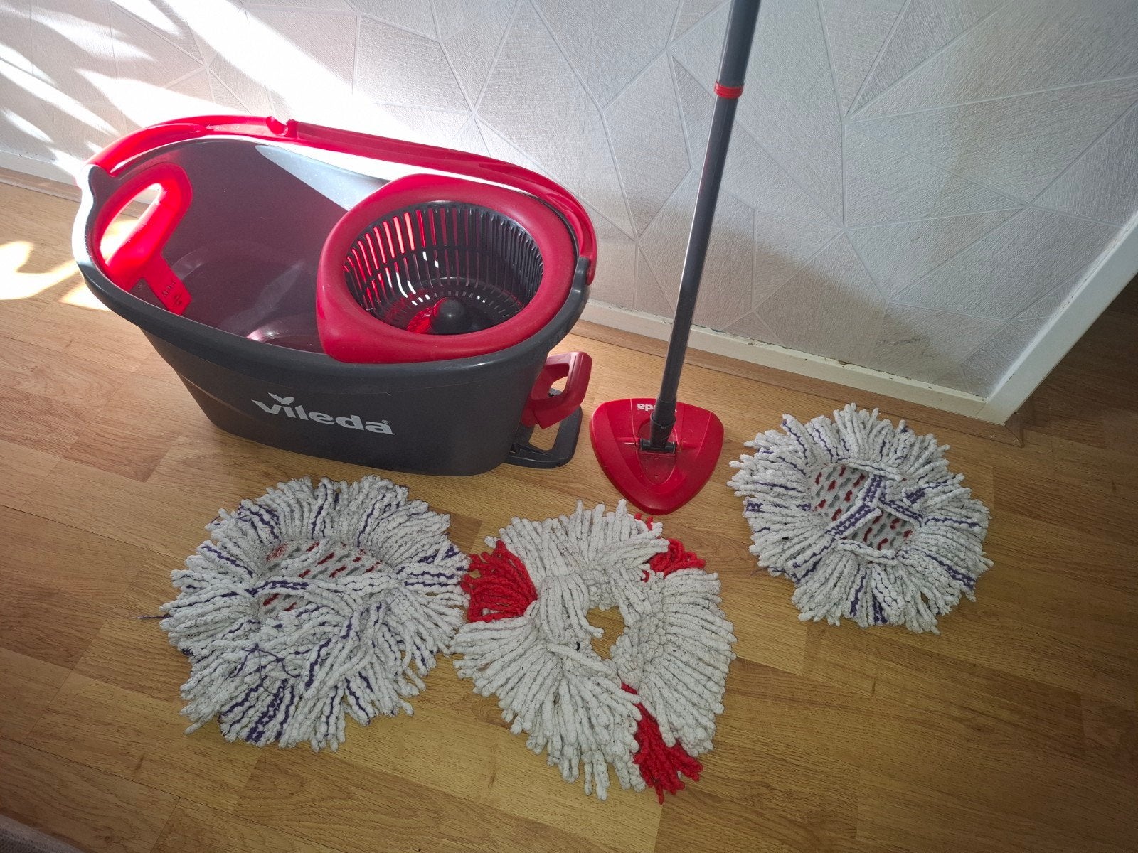 Vileda Dweilsysteem met Voetpedaal en 3 Dweilen, Ophalen of Verzenden