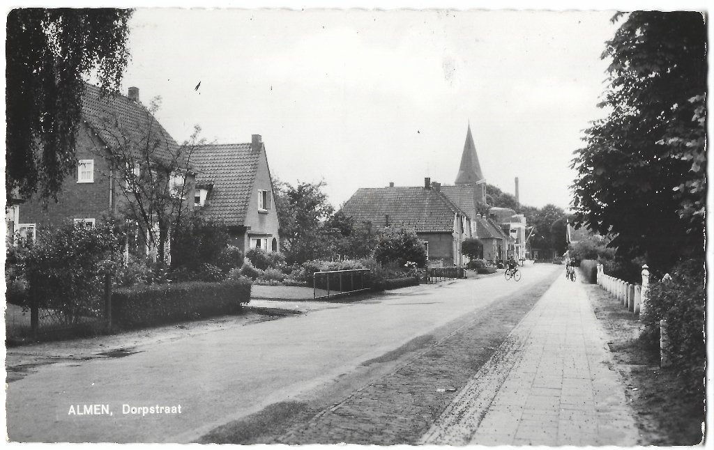 Almen, Dorpstraat, Ophalen of Verzenden, 1960 tot 1980, Gelopen, Gelderland