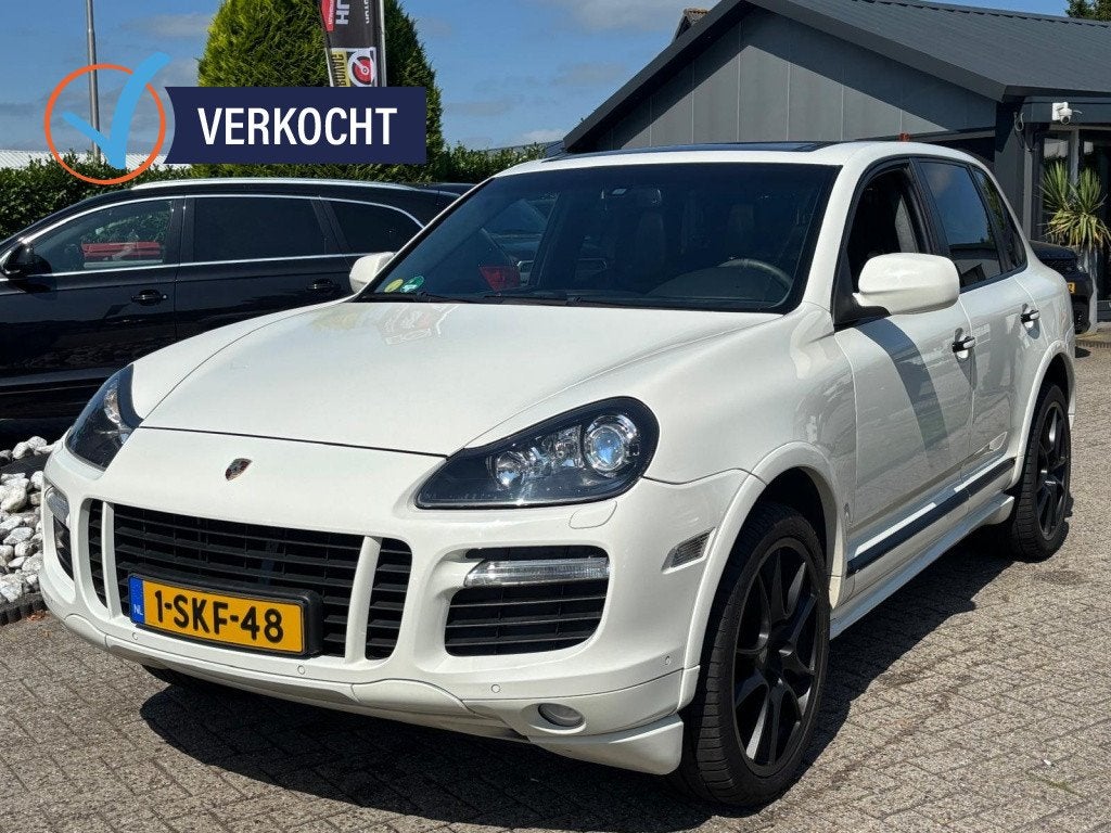 Porsche Cayenne 4.8 GTS V8 Wit 2009 Paonodak Youngtimer, Auto's, Porsche, Automaat, Cayenne, Wit, 156 €/maand