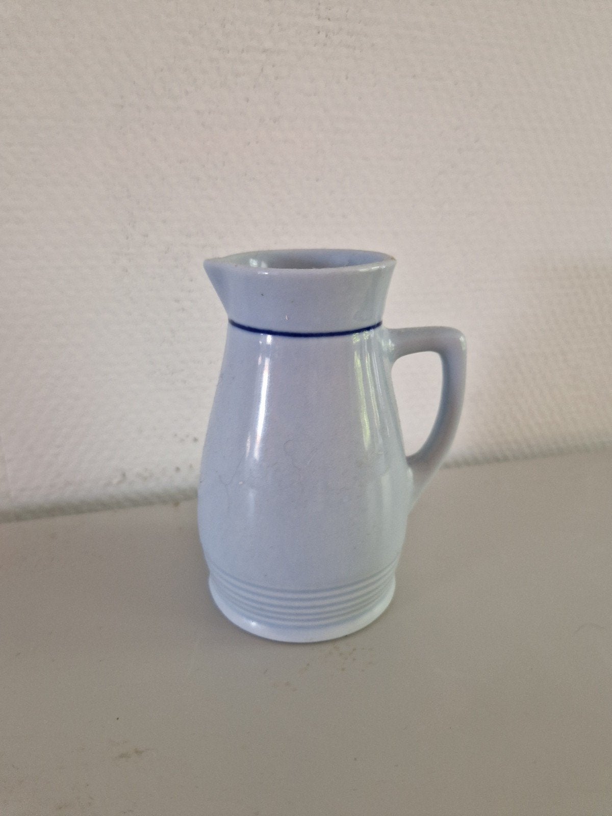 Vintage Lilien Porzellan Austria Melk/wijnkannetje, Ophalen of Verzenden
