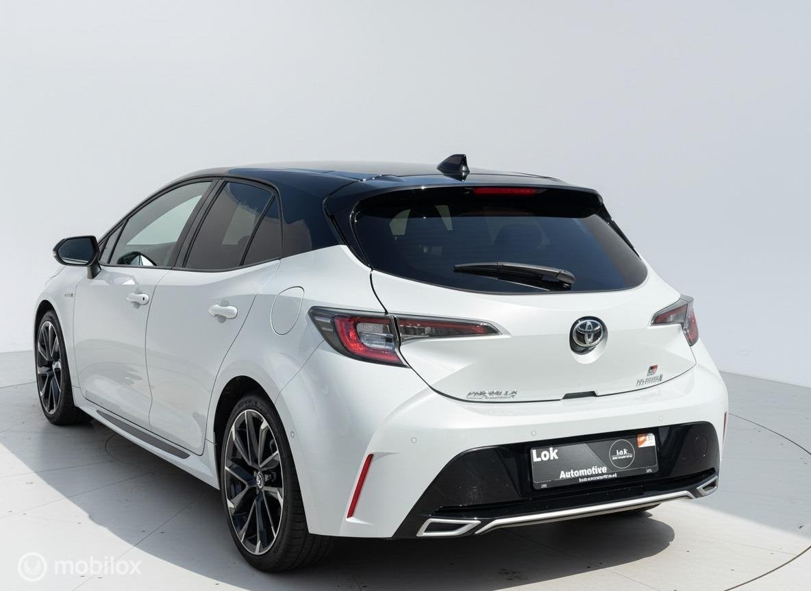 Toyota Corolla 2.0 Hybrid GR-Sport Plus PANO|HUD|JBL|CAMERA|, 450 kg, Gebruikt, 4 cilinders, Wit