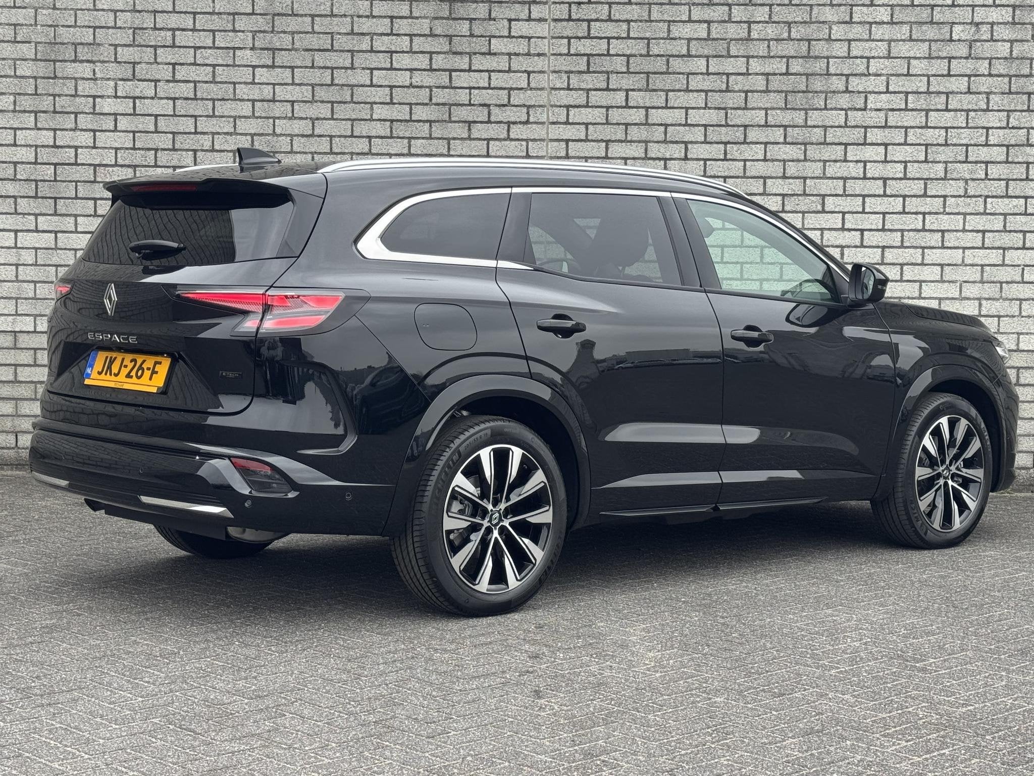 Renault Espace E-Tech Full Hybrid 200 Techno 7p. | Demo | St, Stof, 1199 cc, 7 stoelen, Zwart