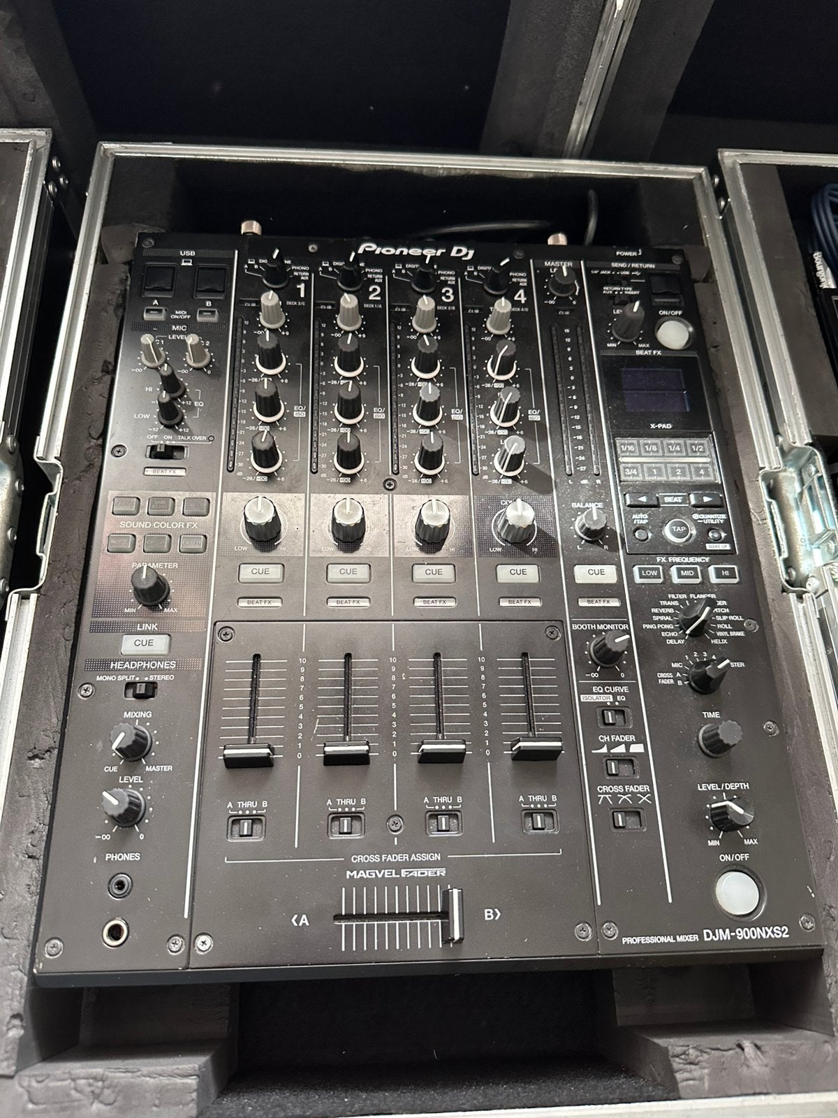 Pioneer DJM 900 NXS2 in zeer goede staat inc flightcase, Ophalen, Zo goed als nieuw, Minder dan 5 kanalen