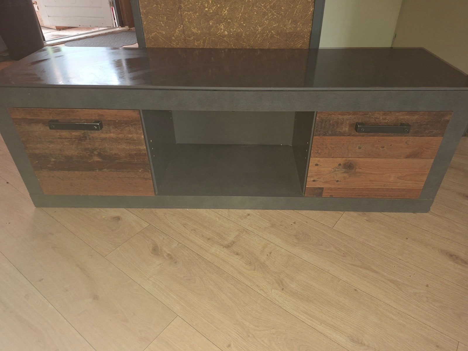 tv meubel, 100 tot 150 cm, Ophalen of Verzenden, Zo goed als nieuw, Minder dan 100 cm