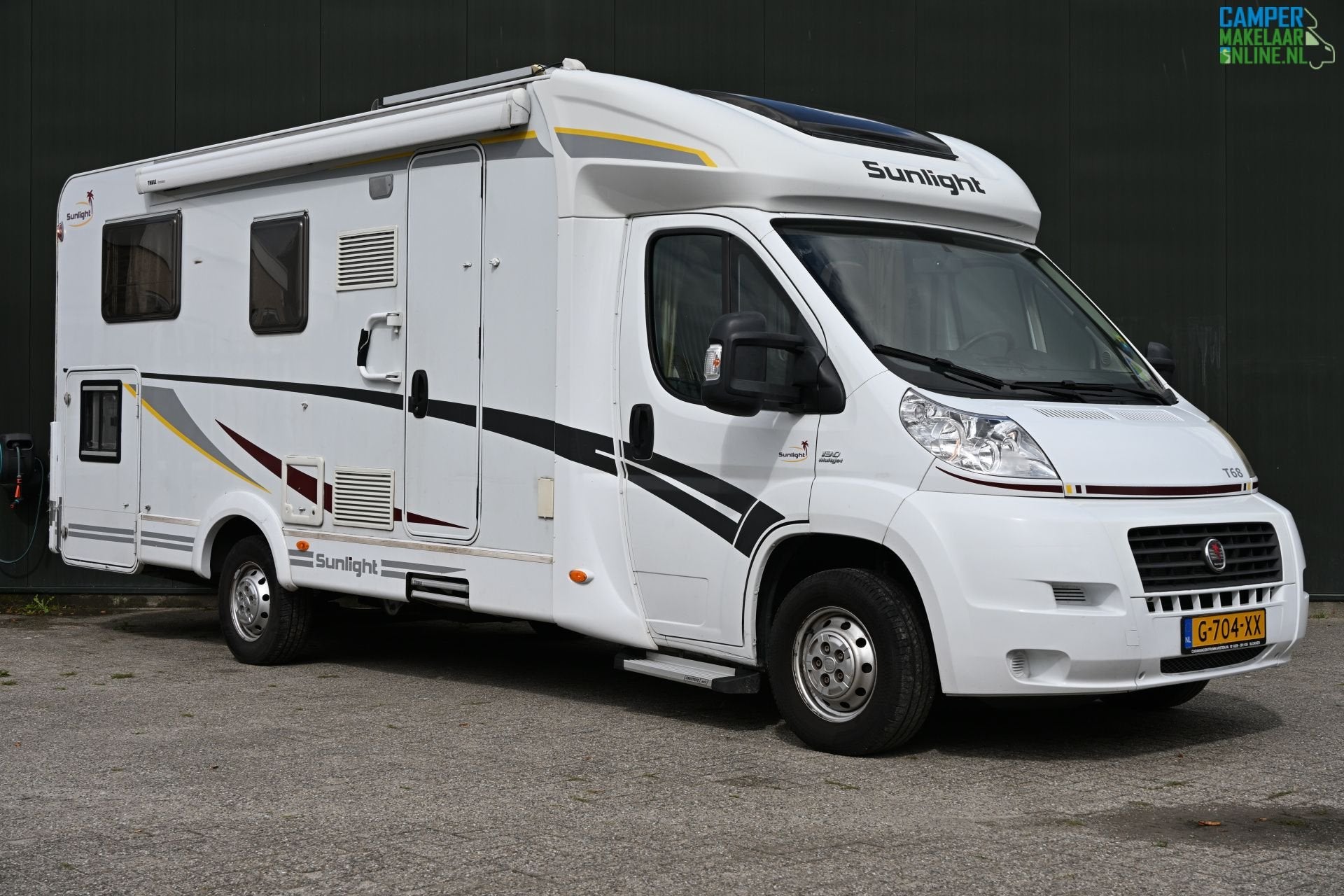 Sunlight T 68 Enkele bedden Fietsendrager, Sunlight, 7 tot 8 meter, Bedrijf, Half-integraal