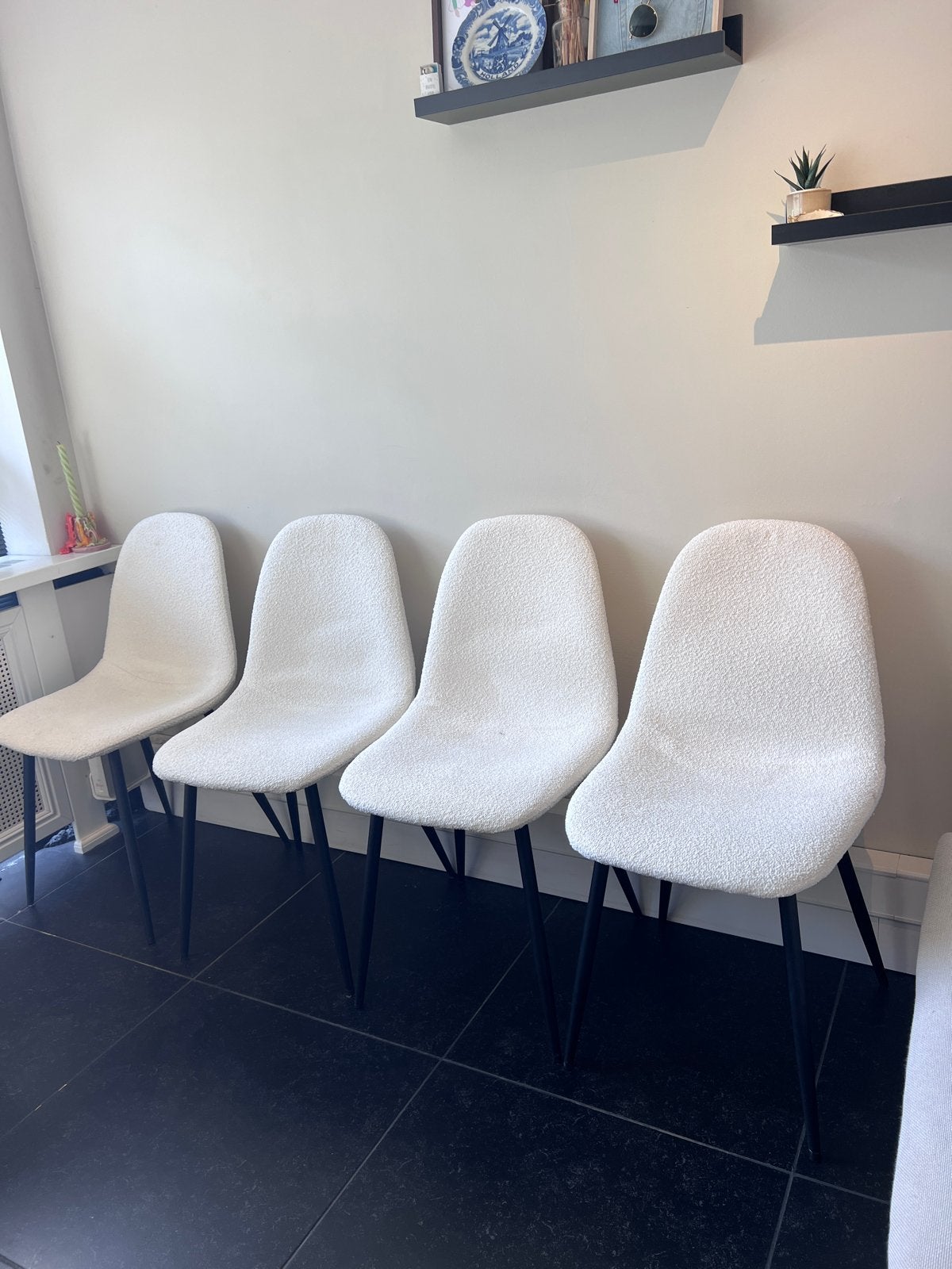 Set van 4 Witte teddy Eetkamerstoelen, Huis en Inrichting, Ophalen, Wit, Zo goed als nieuw, Vier