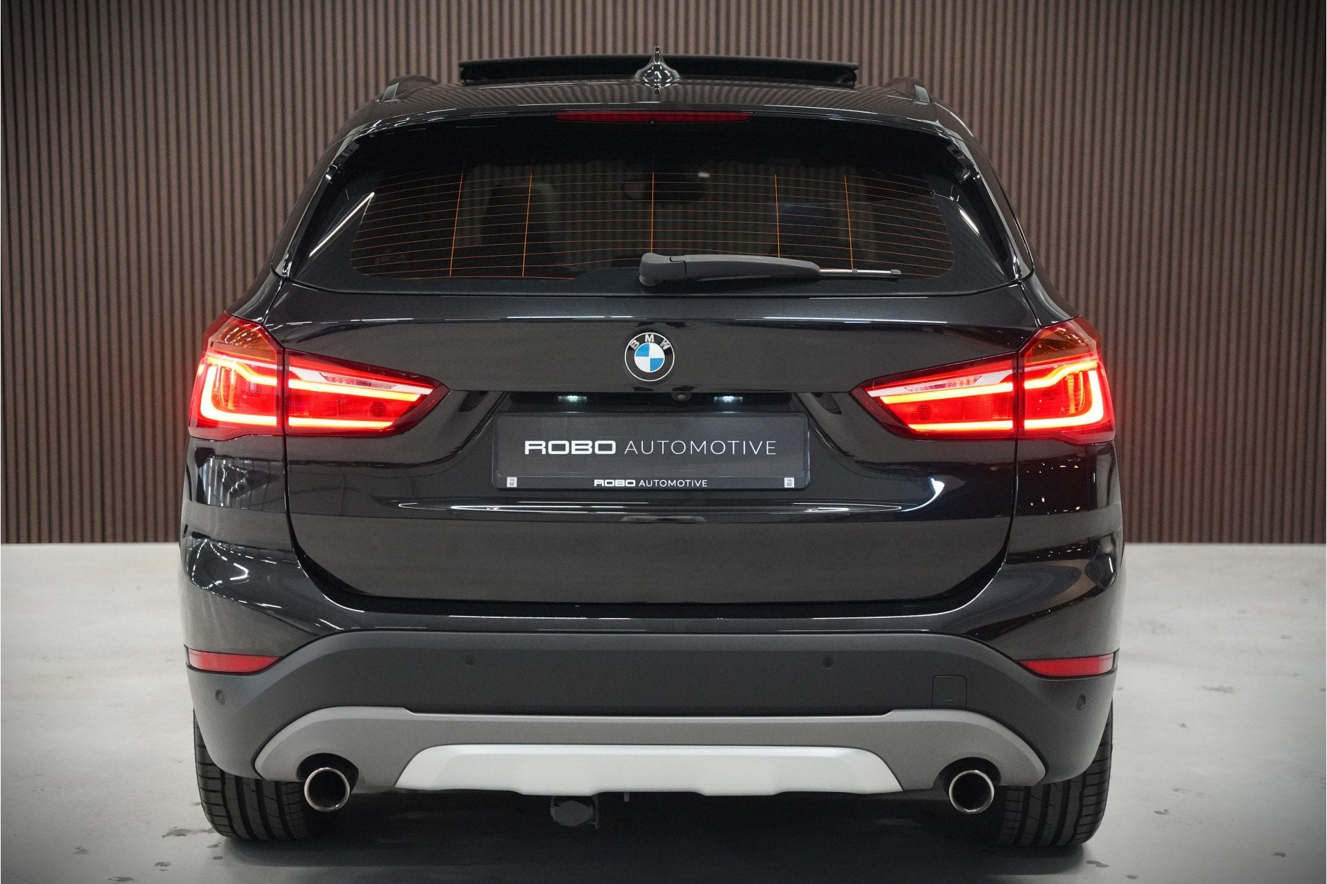 Foto 19 van BMW X1 xDrive20i High Executive | Panoramadak | Head-Up Disp