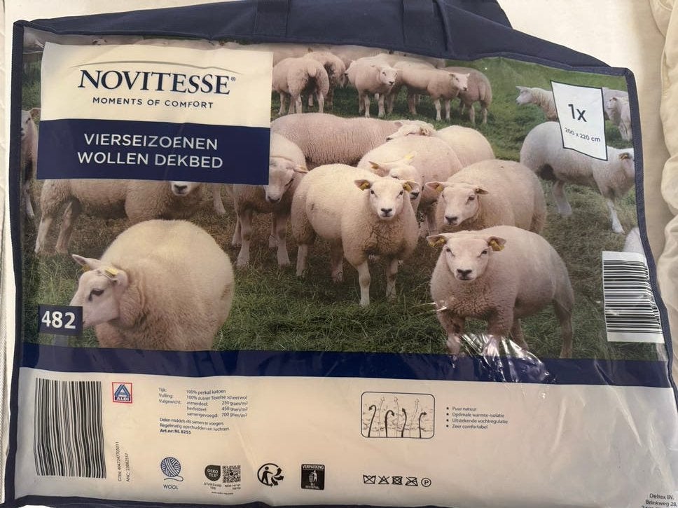Novitesse Vierseizoenen Wollen Dekbed - Zo goed als nieuw, Huis en Inrichting, Slaapkamer | Beddengoed, Ophalen, Wit, Overige merken