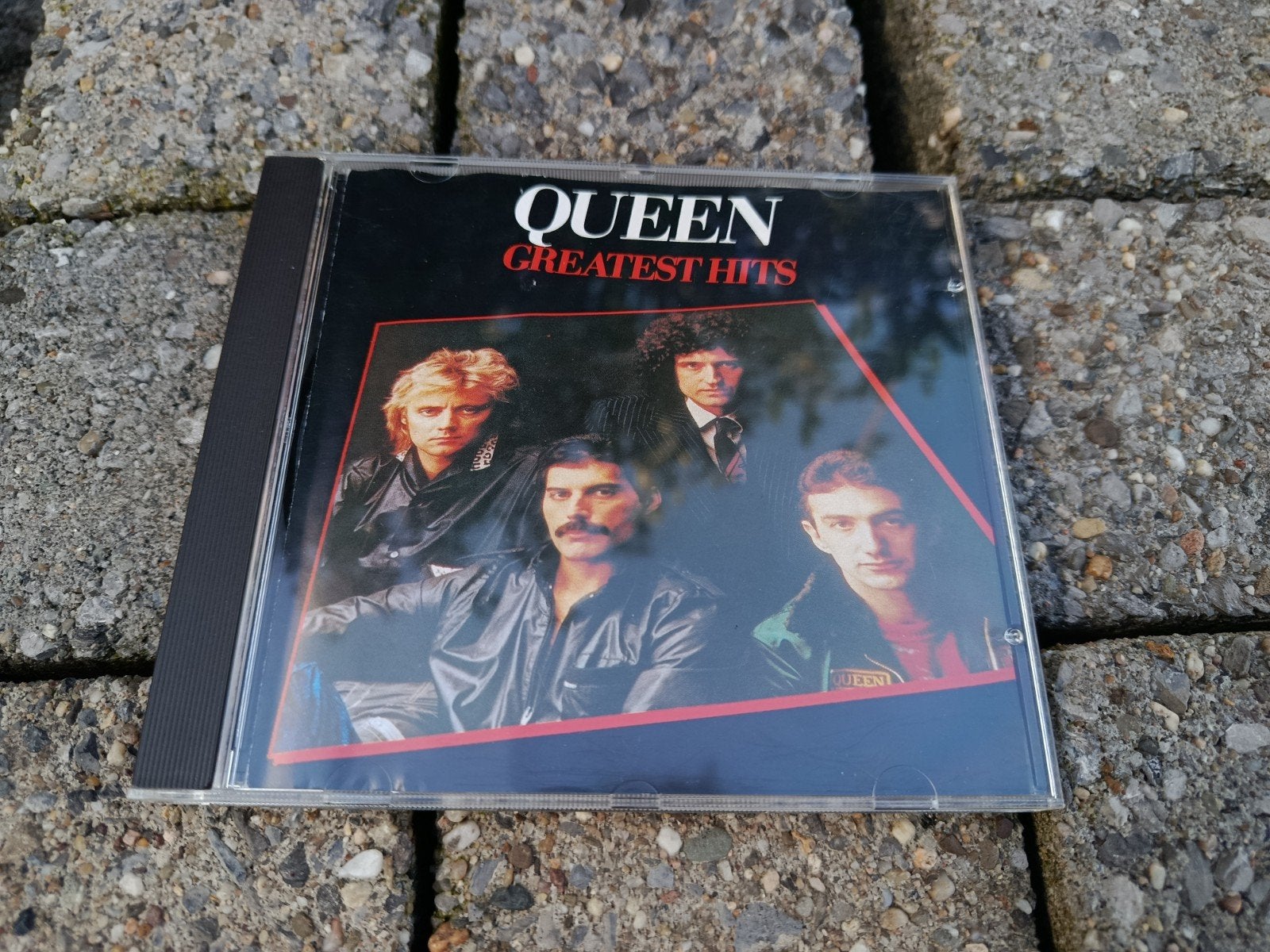Queen - Greatest Hits CD, Ophalen