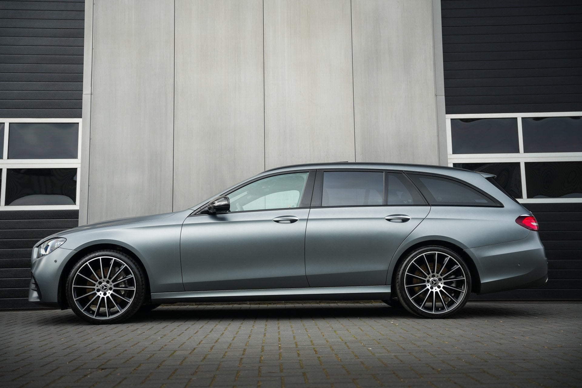 Mercedes-Benz E-Klasse Estate 450 368 pk 4MATIC AMG Line / B, Auto's, Mercedes-Benz, Automaat, Gebruikt, 368 pk, 120 €/maand