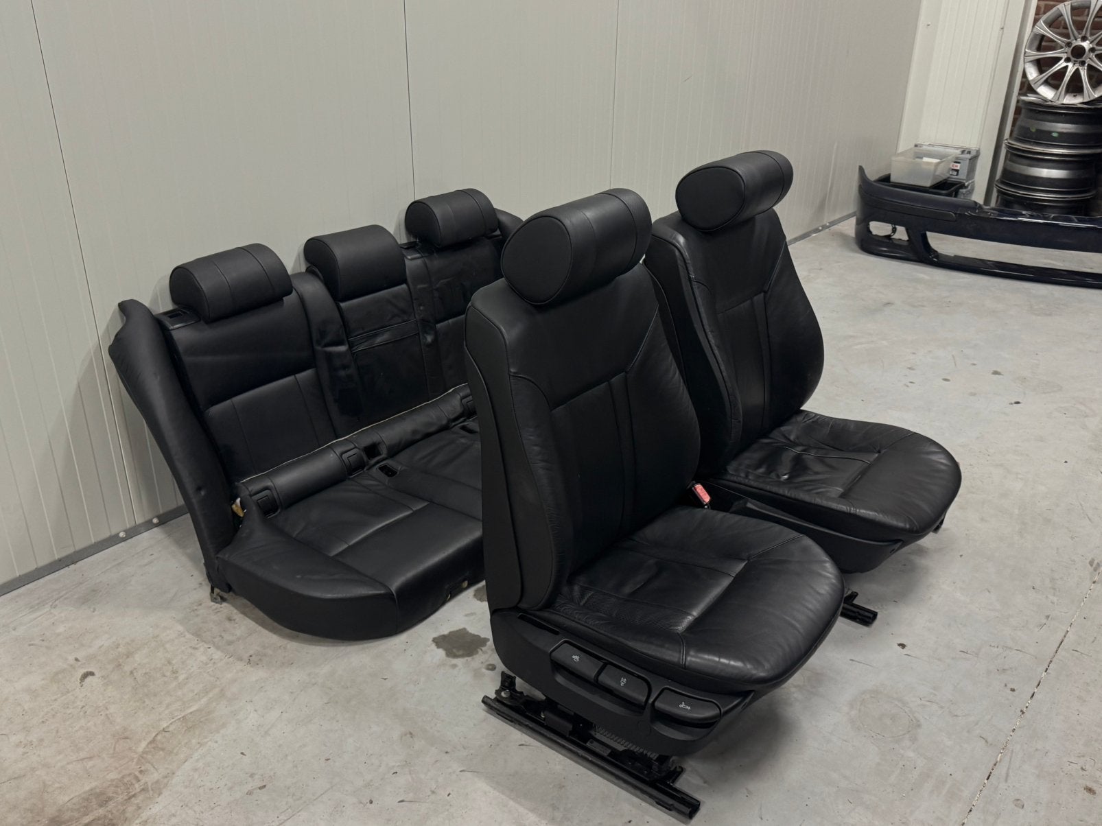 BMW E39 Touring Zwart Leder comfortstoelen handmatig, Auto-onderdelen, Ophalen, BMW
