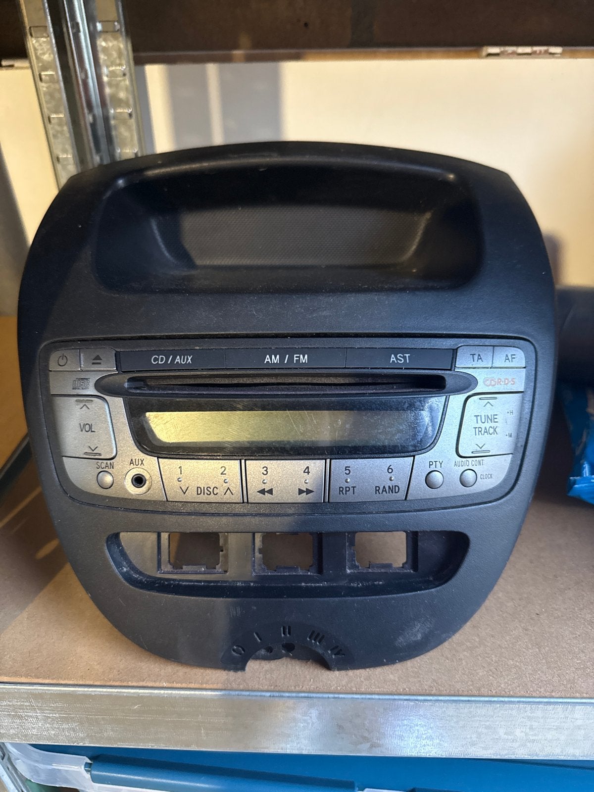 Toyota Aygo/Citroën C1/Peugeot 107 Radio CD Speler, Auto diversen, Autoradio's, Ophalen, Gebruikt