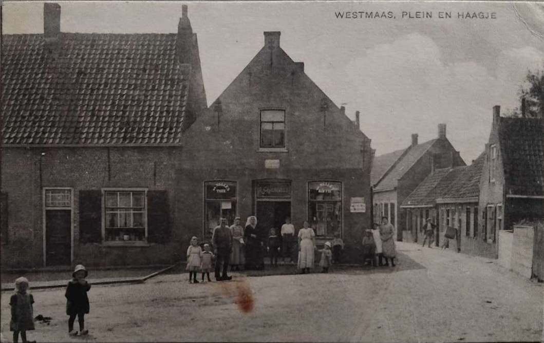 Westmaas (Zuid-Holland) - Plein en Haagje ca. 1915, Verzamelen, Ansichtkaarten | Nederland, Verzenden, Voor 1920, Gelopen, Zuid-Holland