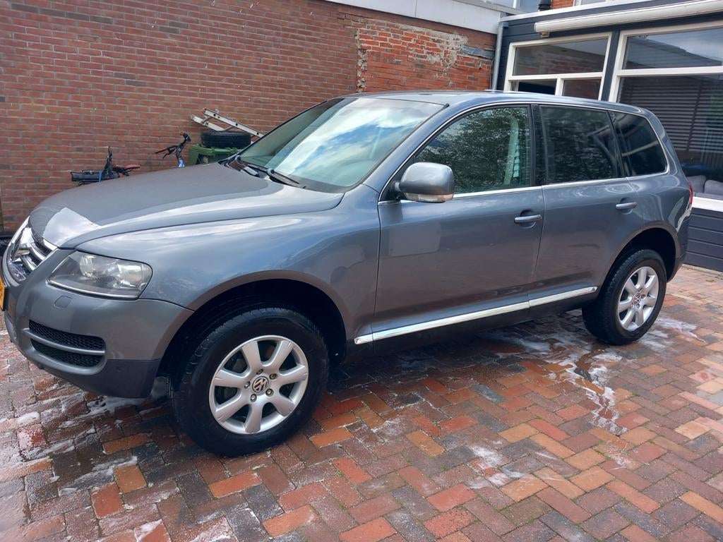 Vw touareg v8 4.2 liter benzine/lpg grijs kenteken automaat, Automaat, 8 cilinders, 4200 cc, Leder