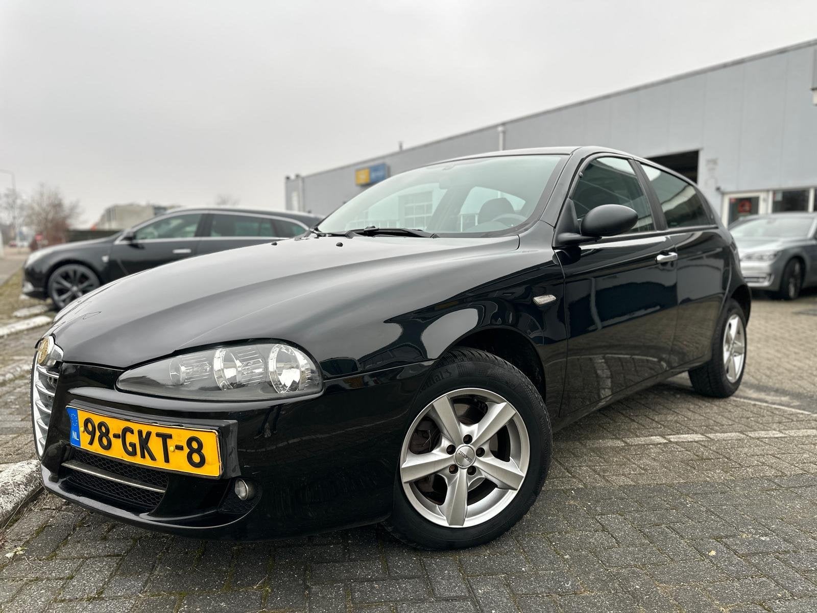 Alfa Romeo 147 1.6 T.Spark Progression | Airco | Cruise Cont, Voorwielaandrijving, Verwarmde buitenspiegels, Gebruikt, 4 cilinders