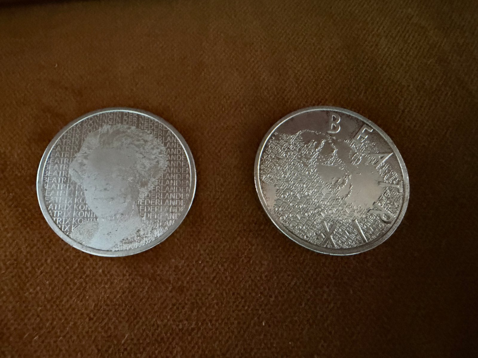 2 Herdenkingsmunten Koningin Beatrix, Koningin Beatrix, Zilver, Losse munt, Overige waardes