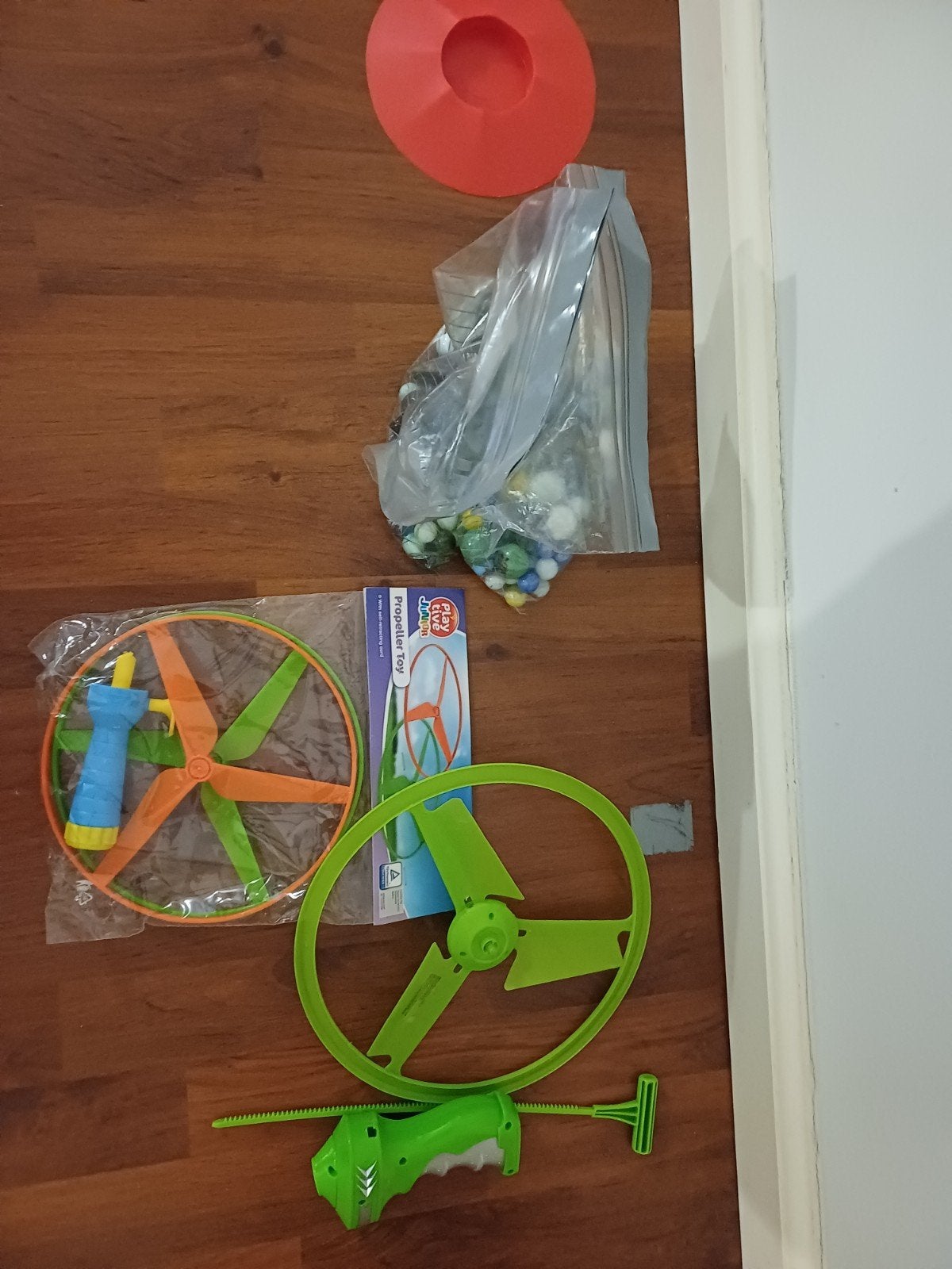 Knikkers en Propeller toy en een grote propeller toy, Ophalen of Verzenden, Nieuw, Elektrisch, Overige merken
