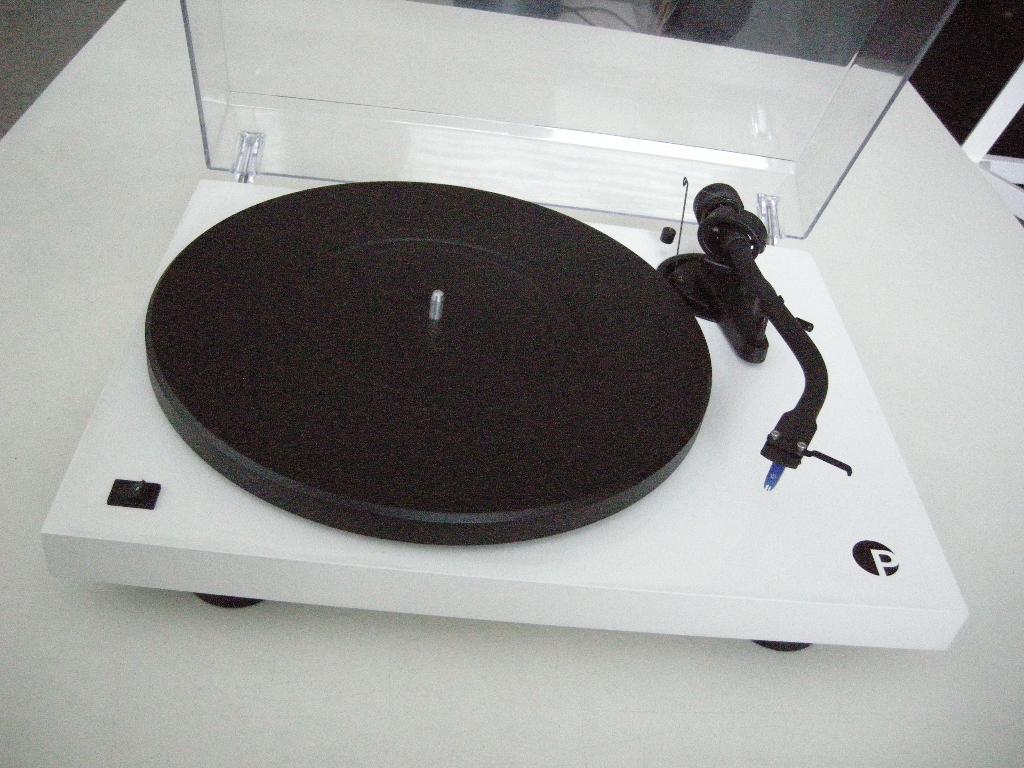 Pro-Ject debut III S audiophile white - zgan, Ophalen, Zo goed als nieuw, Platenspeler, Overige merken