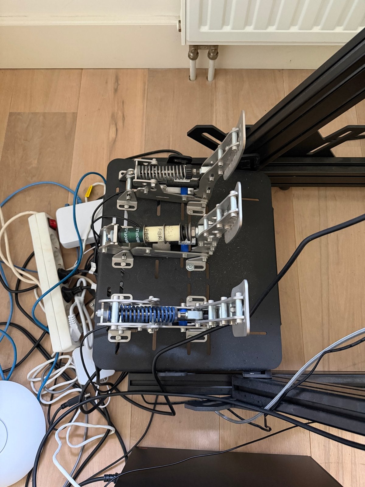 Foto 4 van Complete Sim Racing Setup: HP Omen, Fanatec, Heusinkveld, VR