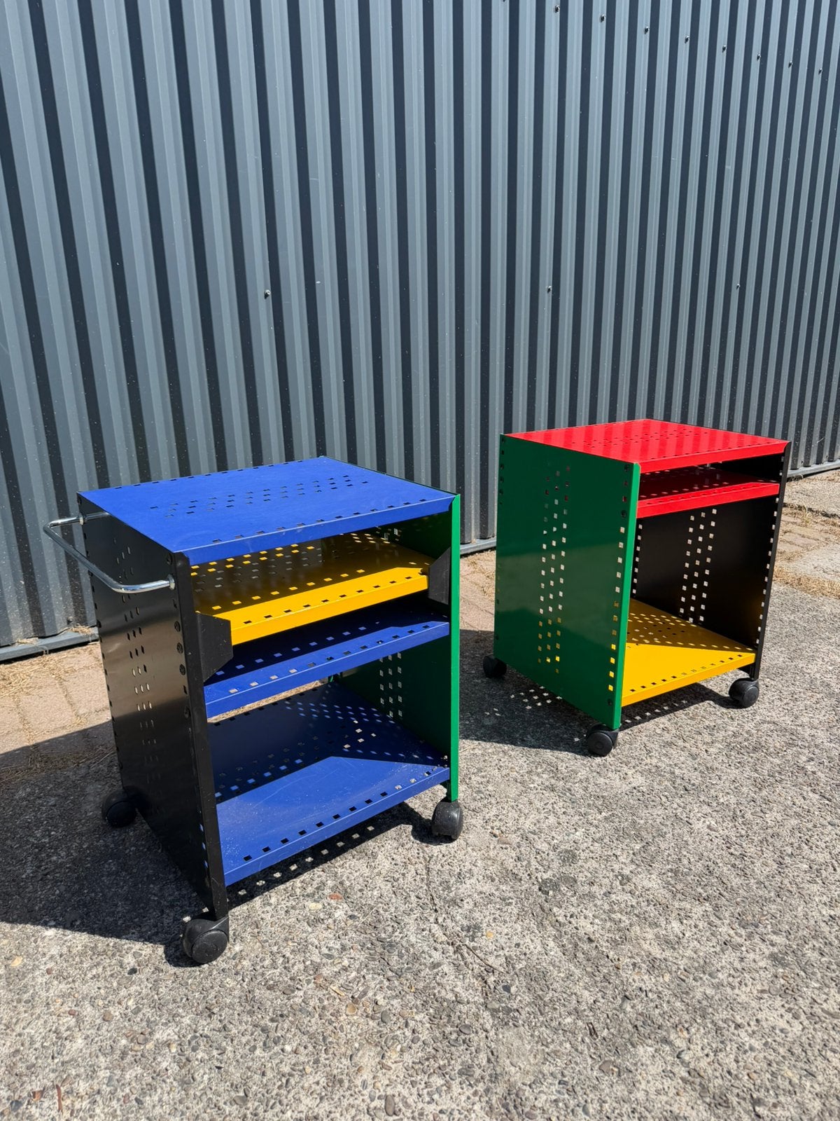 Vintage trolley memphis stijl bijzettafel prijs per stuk, Ophalen, Minder dan 55 cm, Gebruikt, X