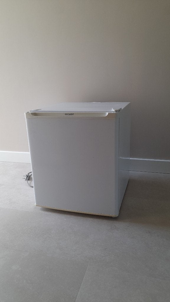 Vriezer compact, Gebruikt, Minder dan 85 cm, Minder dan 60 cm, Vrijstaand