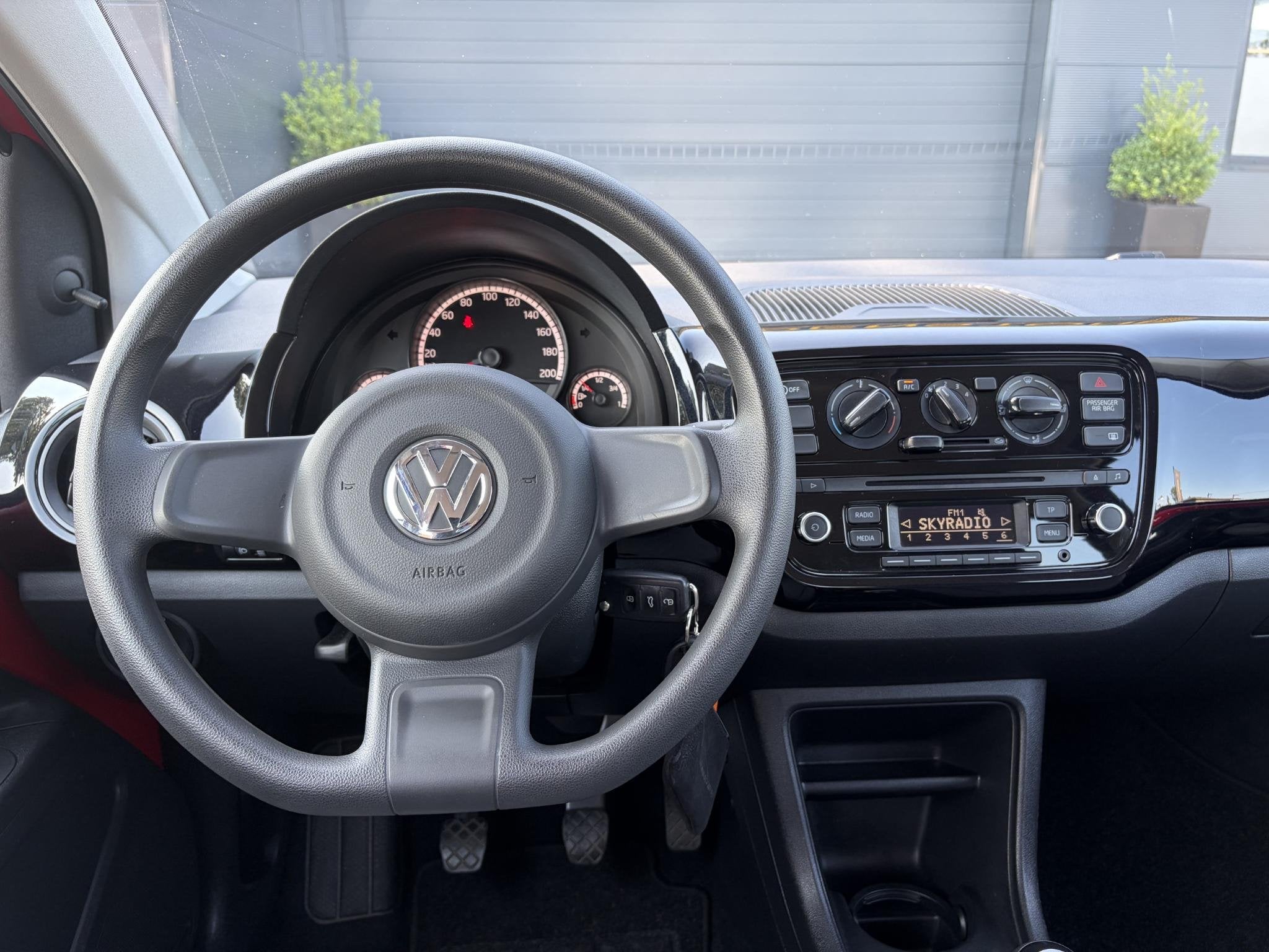Volkswagen up!